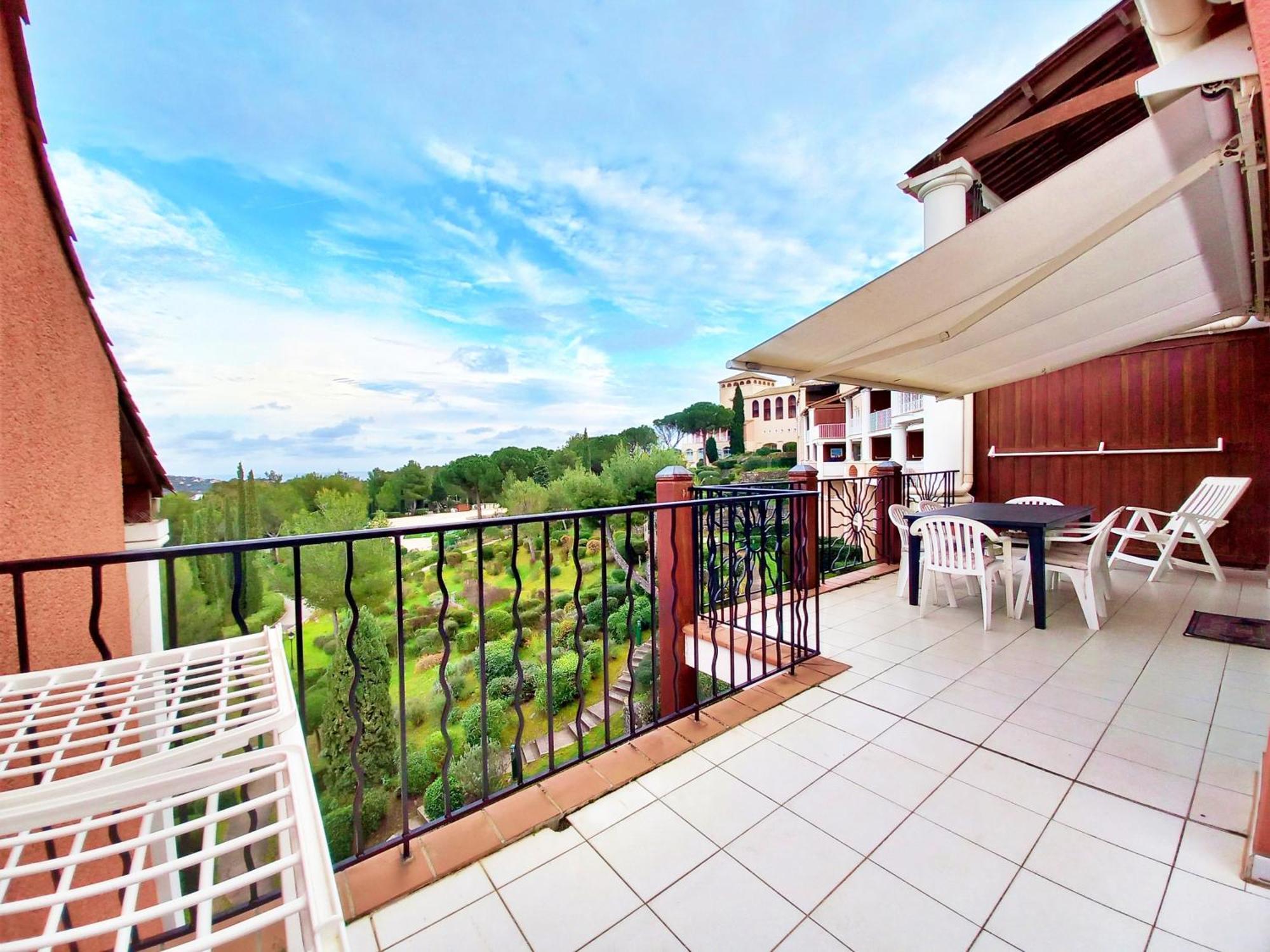 3 Pieces Tout Confort A Cap Esterel Saint-Raphael  Exterior photo